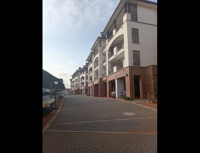 3 BEDROOM APARTMENT TO LET IN IZINGA RIDGE